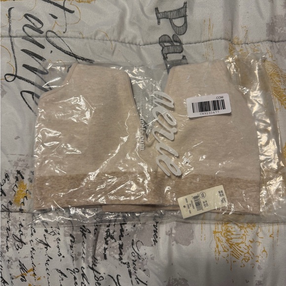 aerie Super Chill Bra - Picture 2 of 7